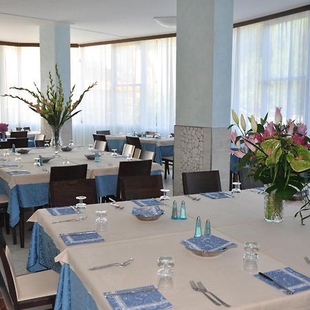 Hotel Real Cervia Exterior foto
